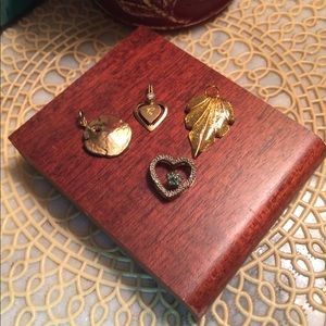 4 pendants: hearts, leaf & sand dollar
